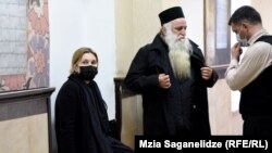 იზო ომაძე