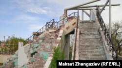 Коплекстин учурдагы абалы начар.