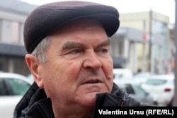 De vorbă cu trecători din Fălești