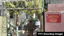 Аялдар абагынын жанындагы казарма. Степное айылы.