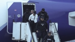 Cum a fost adus Plahotniuc la Chișinău. „Welcome back”, i-a spus Dodon