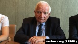 Joseph Daul la o conferință de presă la Minsk, 2 sepembrie 2016.