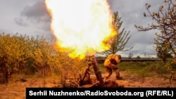 Ukrán aknavetők az orosz csapatok ellen