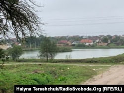 Неподалік цього ставка у Прилбичах червоноармійці розстріляли Леона, Ядвігу Шептицьких, отця Маріуша