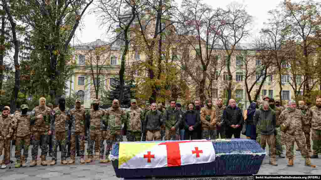 У Володимирському соборі пройшло прощання з грузинським &nbsp;добровольцем &nbsp;Едішером Кварцхелія, який загинув у бою за Україну