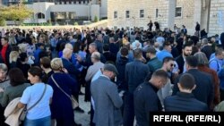 Pjesë e protestës në Tiranë ishin edhe përfaqësuesit e universiteteve nga Shkodra, Durrësi, Vlora, Elbasani dhe rrethe të tjera.
