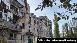 Николаев шаарындагы ракетадан кыйраган үй. Украина. 13-октябрь, 2022-жыл.