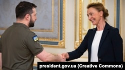 «У День Європи 2022 року я пишаюся бути в Києві з президентом Зеленським», – прокоментувала Марія Пейчинович-Бурич