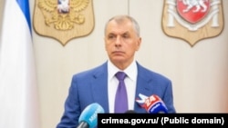 Володимир Константинов