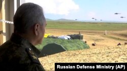 Ministrul rus al apărării Sergei Șoigu în Crimeea. 22 aprilie 2021