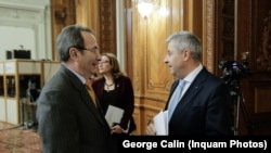 Valer Dorneanu, președintele Curții Constituționale, și Florin Iordache, președintele Comisiei care a modificat Codurile Penale