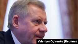 Голова Національного банку України Яків Смолій