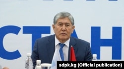 Алмазбек Атамбаев.