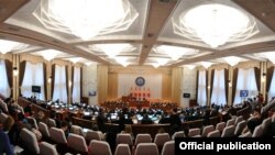 Жогорку Кенеш. 