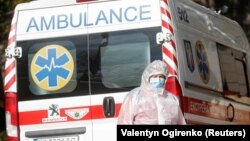 Зокрема захворіли 4 056 дітей і 337 медпрацівників