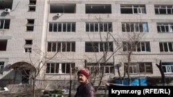 Олександр Сєнкевич повідомив, що зараз у Миколаєві знову чути вибухи, і закликав людей перебувати в укриттях