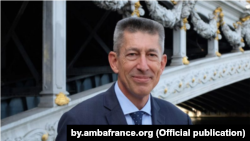 На початку жовтня посол закликав скасувати смертну кару в Білорусі