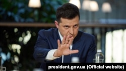 Президент України Володимир Зеленський під час пресмарафону «30 запитань президенту України». Київ, 26 листопада 2021 року