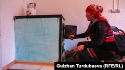 Айгерим Ажымүдүнова.