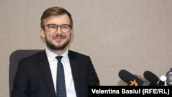  Dorin Frăsîneanu, consilierul primului ministru pentru politică externă.