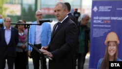 По думите на Румен Радев издигането на Бойко Борисов за кандидат на ГЕРБ е "логичен изход"