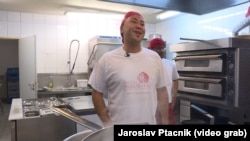 عکس ارشیف: جرمني کې یو افغان کډوال په