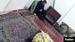 شهریار محمدی، از کشته‌شدگان اعتراضات در بوکان، پیش از کشته شدن، شبی را در کنار جنازه دوست کشته‌شده‌اش، محمد حسن‌زاده، سپری کرد