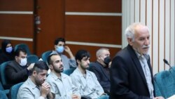 ۱۵ متهم به قتل یک بسیجی کرجی در «دادگاهی دو پهلو و تبلیغاتی»