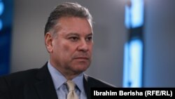 Gabriel Escobar tokom intervjua za Radio Slobodna Evropa u Prištini, 13. decembra 2022.