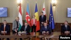 Lideri Mađarske, Azerbajdžana, Rumunjske i Gruzije Viktor Orban, Ilham Alijev, Nicolae Ciucă i Irakli Garibašvili potpisali su sporazum u Bukureštu, 17. decembra 2022.