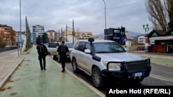 Njësitet e EULEX-it afër urës së Ibrit. 9 dhjetor 2022.