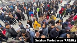 Акцияга чыккандар.
