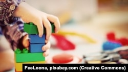 Pomoćnika u nastavi – ako se pribroje i oni koji rade sa vrtićkom djecom – ima i do 10.000 (ilustrativna fotografija) 