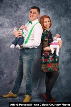 Familia Calotă a trecut prin mari emoții atunci când gemenii s-au născut prematur. A fost o perioadă mai grea, peste care au trecut însă.