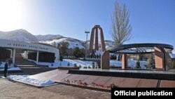 "Ата-Бейит"–КМШ өлкөлөрүнүн ичинен даректүү жана далилдер менен табылган репрессия курмандыктарынын бирден-бир көрүстөнү. 