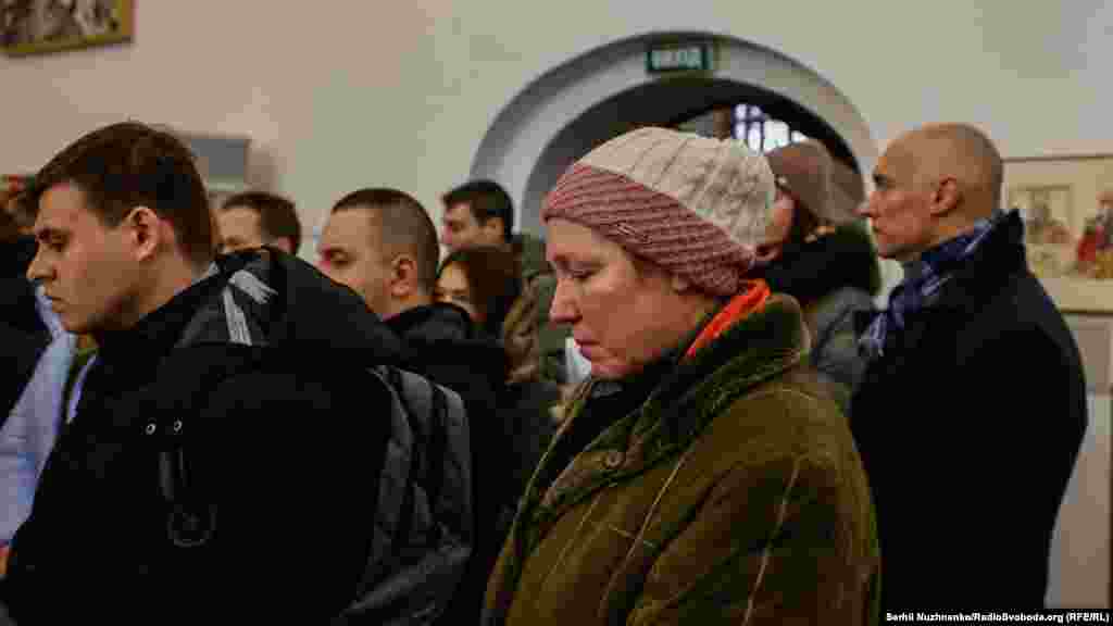 Ендрю Бегшоу на момент початку війни в Україні жив у Новій Зеландії та, окрім британського, мав громадянство цієї країни. Його сім&#39;я говорила, що волонтер поїхав до України, бо вважав це &laquo;моральним вчинком&raquo;. Родичі чоловіка додали, що &laquo;безмірно пишаються&raquo; його роботою з доставки їжі та ліків, а також допомоги літнім людям у прифронтовій зоні