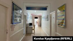 Караколдогу Төрөт үйү. 