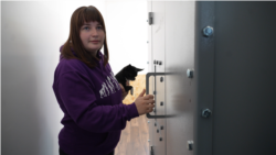 Ucrainenii încearcă o nouă „capsulă a vieții” pentru a se adăposti de loviturile aeriene, dar experții îi scot în evidență limitările