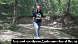 У серпні 2023 року батько Ірини Данилович (фоото архівне) повідомив Центр ZMINA, що його дочка втратила слух на ліве вухо