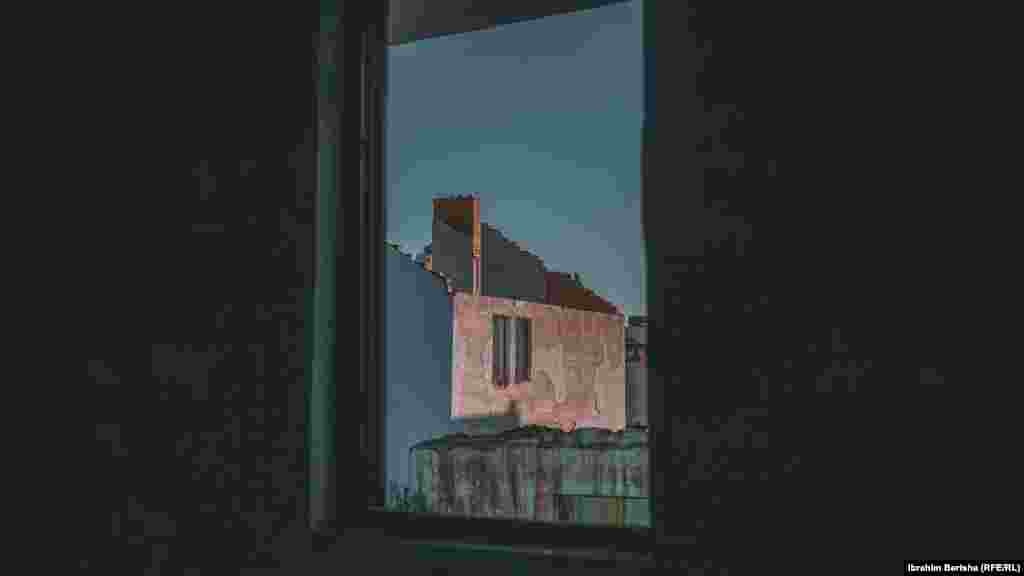 Proces eksproprijacije pratili su brojni problemi zbog nezadovoljstva stanovnika onim što su dobili kao protuvrijednost za iseljenje iz kuća.