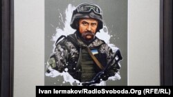 Одна з художніх робіт на виставці плакатів «Шевченко: 4.5.0», присвячена війні і постаті Тараса Шевченка. Київ, червень 2022 року