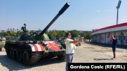 Tenk ispred stadiona Rajko Mitić u Beogradu, 27. avgust 2019.