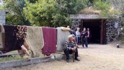 După lupte în oraşul Iasinuvata