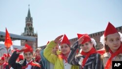 Vissza a múltba: az újjáélesztett orosz úttörőmozgalom