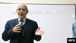 رفیق تقی، نویسنده آذربایجانی که در یک سوء قصد جان سپرد