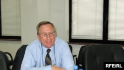 АКШнын Мамдепартаментинин өкүлү Жорж Крол.