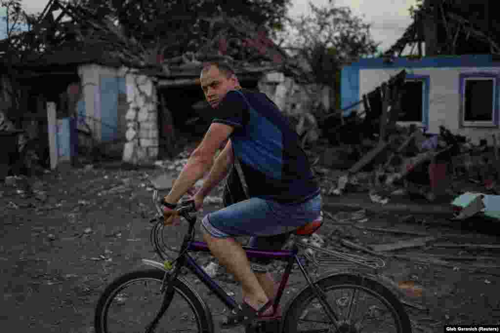 Ministarstvo odbrane Rusije saopštilo je 14. juna da je za 24 sata pogođeno više od 100 ciljeva, uključujući koncentrisane trupe i vojnu opremu. Ova tvrdnja nije se mogla proveriti iz nezavisnog izvora.