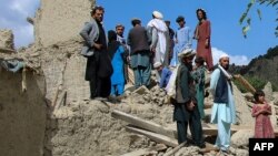 Ооганстанда июнь айында болгон жер титирөөнүн кесепети. Архивдик сүрөт.