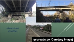 2020 წელს მომზადებულ პრეზენტაციაში გზების დეპარტამენტი წერდა, რომ საქართველო-სომხეთის დამაკავშირებელი ხიდი მწყობრიდანაა გამოსული და იმდენად დაზიანებულია, რომ ახალი ხიდის აშენება გადაწყდა. ეს ხიდი ზემოდან კვეთს საქართველო-სომხეთის დამაკავშირებელ სარკინიგზო ხაზს, რაც ასევე საფრთხეს წარმოადგენს სარკინიგზო ლიანდაგისთვისაც. ფოტო გზების დეპარტამენტის პრეზენტაციიდან.