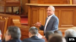 Председателят на парламентарната група на ИТН Тошко Йорданов